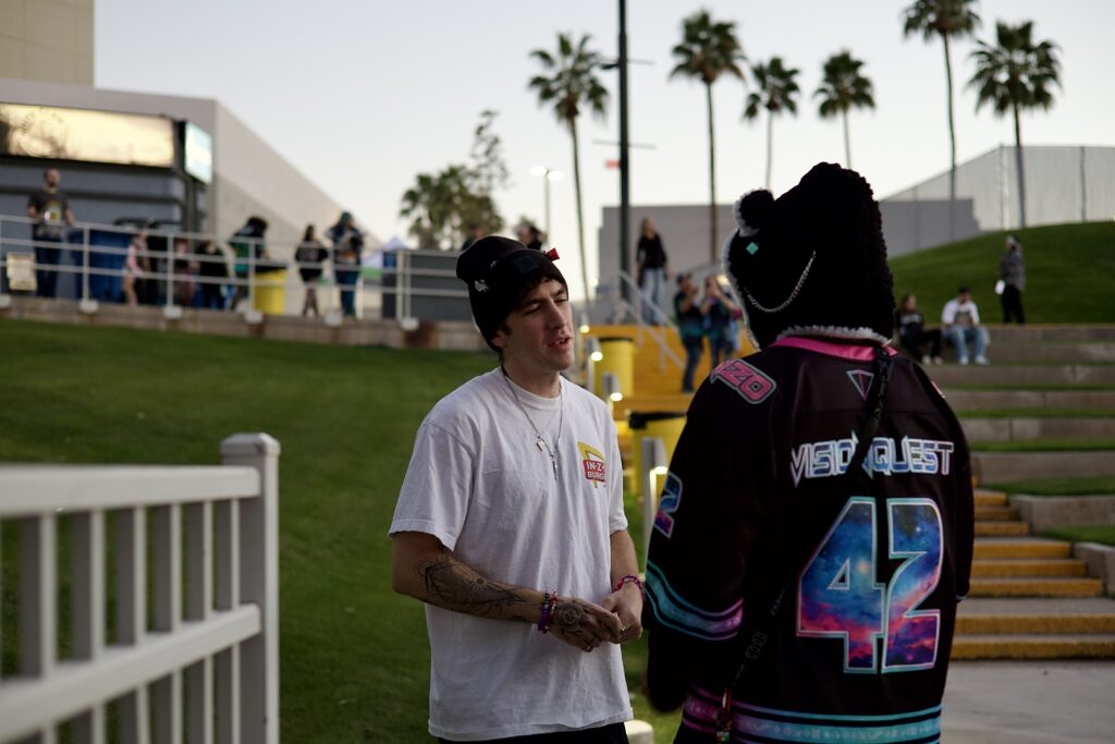 inzomeet To label an INZO performance as simply a “concert” would be an understatement. An INZO set is an experience — an opportunity to ground yourself, to reconnect, and to witness the emotional depth that bass music can offer. Known for his signature introspective sound, INZO and his team transformed Mesa Amphitheatre into a space that balanced serenity and energy in perfect harmony.