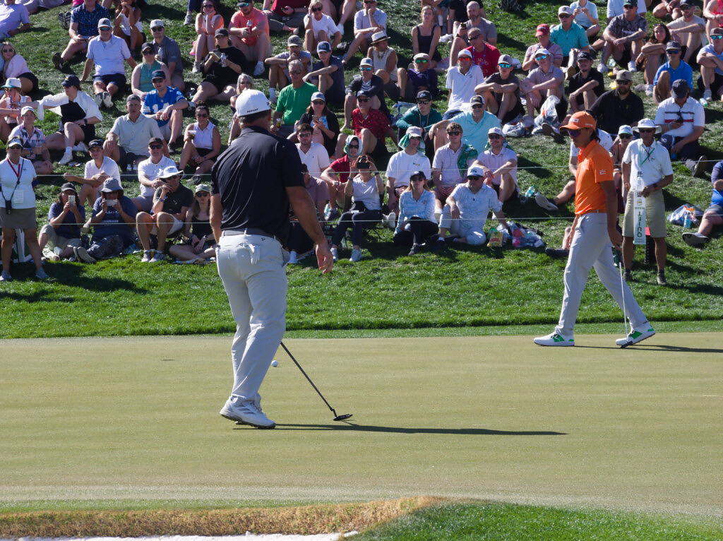 p2080251 Every February, something shifts in Scottsdale. The patios fill up earlier. Hotel lobbies turn into impromptu networking lounges. Ubers are harder to find, reservations get competitive, and the outfits start leaning a little louder than usual.